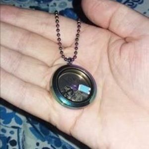 Memory locket